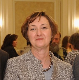 AlisonOFVGA's profile picture. Passionate about student nutrition, works in Ontario's fruit and vegetable industry, tweets are my own