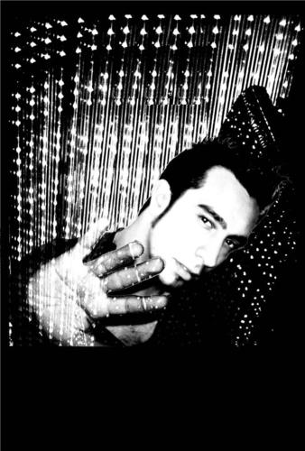 Singer / SongWriter / The Most Remixed Song of The World
http://t.co/WQNR22hPVv