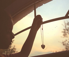 It started with a smile, ended with a tear. 60%true
http://t.co/Dq8pdI3q29
http://t.co/OZ4Zd2Krlh