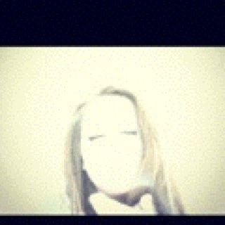 brunetteBITCCHH's profile picture. 