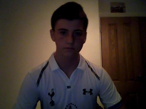 Tall,spurs fan, likes to play rugby,football,basketball,tennis,snooker