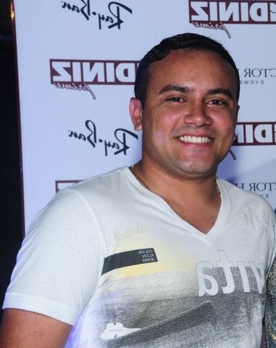 Apaixonado pela vida, Chicleteiro, Amante da musica e do Futebol! Torcedor do melhor time do RN - America de Natal.