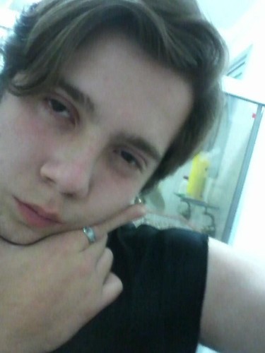 @tbcalternative/ Pode me bater ,pode me prender q eu não mudo de opinião , pois so forte, luto até a morte, so de pensamento errante mais de coração valente!!!!