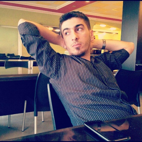 xoshbin's profile picture. Full stack Developer