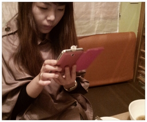 임상병리사고,,책좋아하고,,생텍쥐페리가롤모델이고,,스노우보드타는거신나하고,,초록색매우좋아함요