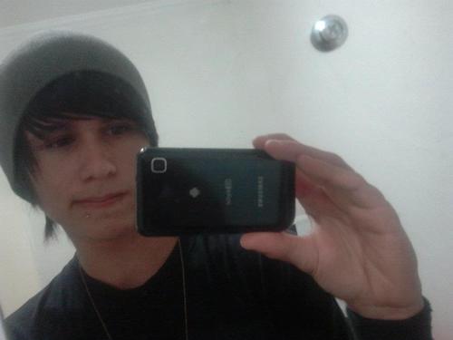 Tiago Biersack, 17 anos fim. Segue ?? *-*