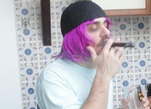 ñ acredite em nada q falam d mim mas também nunca duvide