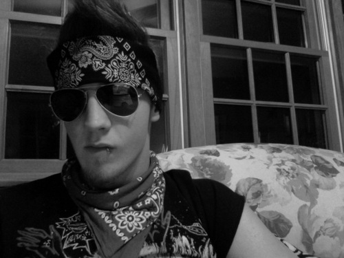 dewthedewman55's profile picture. im a raging liberal, rush limbaugh can suck it sideways..im in a pop/ska band called sold for less...check it out