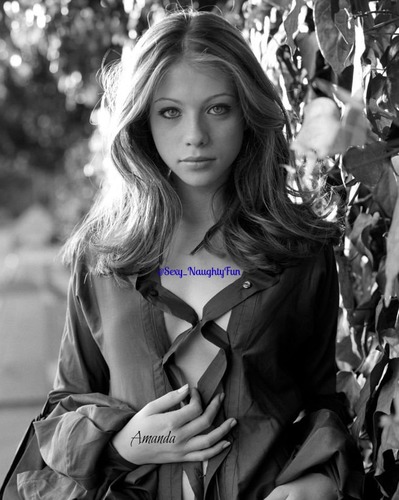 Sexy_NaughtyFun's profile picture. Just because I'm smart doesn't mean I'm a goody goody. Don't let the brain fool you. *winks* See @Her_BadBoy? Mine. #SexyNaughtyFamily 18+RP