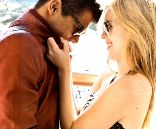 eu sei o mundo vai girar nossa vez uma hora vai chegar @micaelborges_ e @sophiaabrahao amuh muito vcs criado 09/06/2012