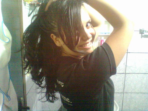 No orkut todo mundo é feliz.. no twitter todo mundo é infeliz.. e no msn todo mundo é ocupado.