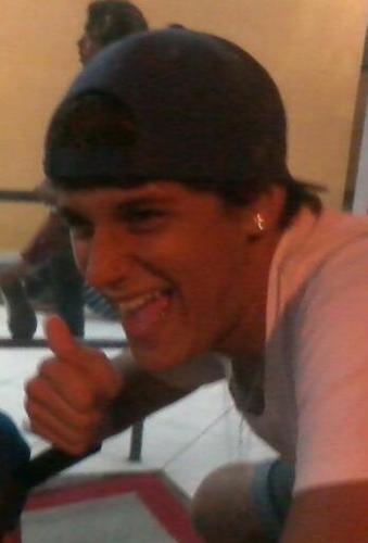 'Não viva para que a sua presença seja notada, mas para que a sua falta seja sentida'... Boob marley.