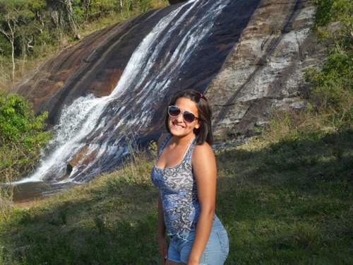 E pra te ver sorrir eu posso colorir o céu de outra cor