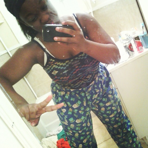 _TheExHater's profile picture. Hey Umm You See My Follow Button Down There ⇩ Click That For Me ( ; Laugh Lots Live Life With No Regrets Yaaa That My Motto ツ♡♥♡