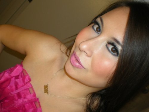 ~~Professional Makeup Artist MELI~~ Love lipstick?  Love makeup?  Check me out!