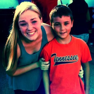 MaggieHallum's profile picture. im in love with 4 british boys and 1 leprechaun❤