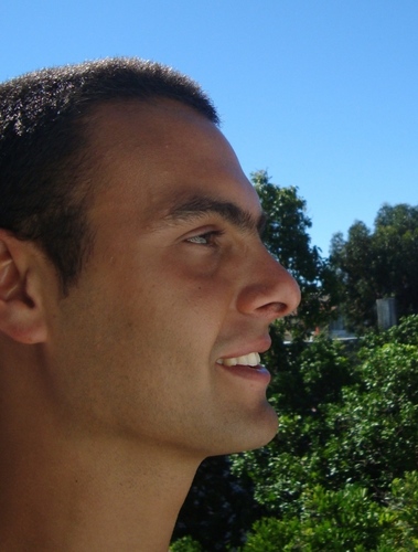 Una persona debe ser ella misma, debe tener el valor de decir: soy yo, eso es lo que soy. No es fácil. A todos nosotros nos encanta gustar. Andrei Tarkovski