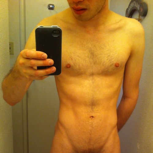 LucasDwyer's profile picture. ⚠18+ ONLY⚠ Follow at your own risk!! pretty much always horny, love jacking off any chance I get. Wickr: lucasdwyer