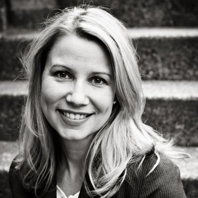 kimfosterbooks's profile picture. Author of novels about thieves & spies. YA debut GAME OF SECRETS coming in July '18 (SkyPony). In cahoots with @alioop7 and @sandylunyc