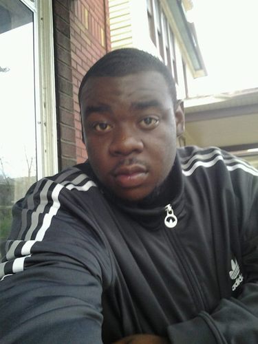 A cool as nigga from greenlawn trying to get riich