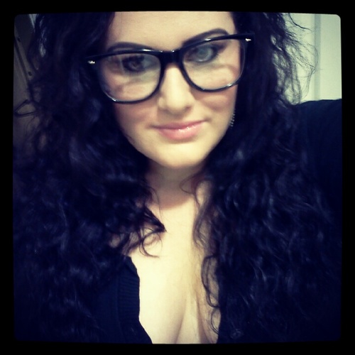 Miskrys87's profile picture. WORK HARD PLAY HARDER    #TEAMHOTTESTMOMS