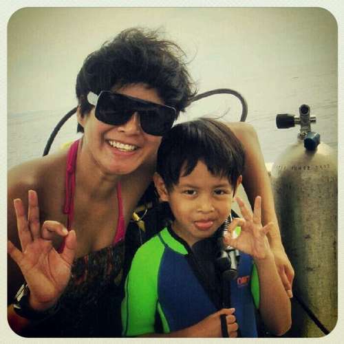 Mother of a wonderful son and a diver's lifestyle magazine @divemag_indo