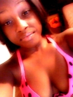 Follow my pretty ass n ill follow bac