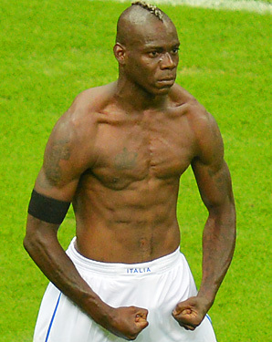 MarioBalotelo's profile picture. Ciao sono Mario sono incazzato... Seguimi e ti inseguo (con la macchina) ahaha PARODIA FAKE