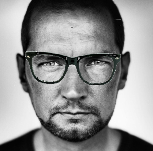 Vannieuwkercke's profile picture. Televisie, theater, krant, boek, fietsen en golfen. (NIET KARL VANNIEUWKERKE, dat is een patser)