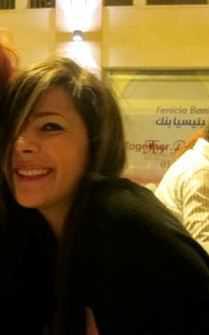 Loulla_a's profile picture. 