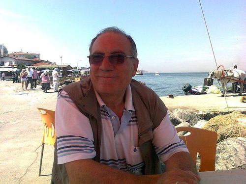 OnenOnenti7twit's profile picture. ulusalcı Yazar Berlin