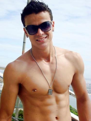 sou DJ jardel todas as minhas informações vão estar disponivél aqui no twitter e no meu facebook e no msn pra quem quizer mi conhecer melhor