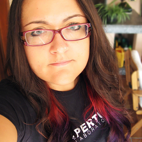 Tech lover, geek, gamer, cook and professional lollygagger.