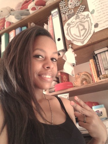 hey my name is ronit im 16 HUGE JONAS BROTHERS FAN  i love ♥ soo much the JB they awesome amazing and always in my heart♥♥♥=)you mean the WORLD to me guys...