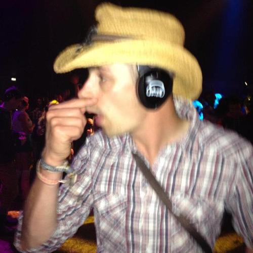 timmyjharris's profile picture. Makes floaters.