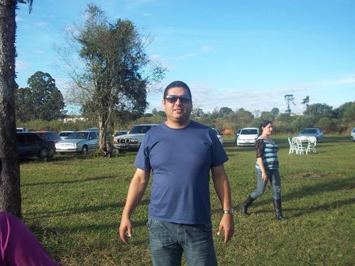 A perfeição não é um dom natural do ser humano, todos cometemos erros e muitas vezes falhamos com aqueles que mais amamos, com aqueles que estão mais próximos.