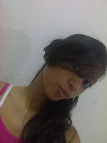 sou aquela que vc nunca sera!!!!!!!!pos sou unica nao sou varias sou aquela que num gosta de pessoa falsas !! amo que me ama quem nao me ama é foda-se