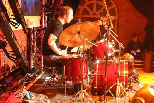 fluvius's profile picture. If you drink and drive, don’t forget your car.