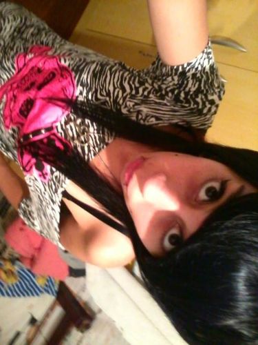 ..Chata..comer.  ...meus amigos....Meu Lucas Syko 33.. Mais comida..Soshi ...musica d tds os tipos..comer .scene hair style..33