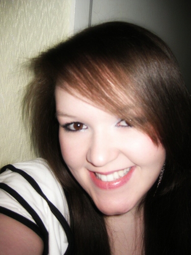 xAmyB87x's profile picture. ♡ This is me ☆ Music junkie ☆ Band enthusiast ☆ Rock Concert fanatic ☆ Coffee addict ☆ Animal lover ♡