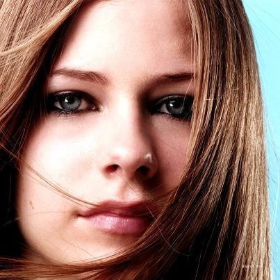 Esiillaa's profile picture. 