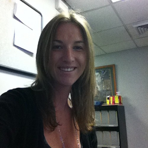 hannelorecranda's profile picture. Educated social media wiz who helps brands by building their online presence.