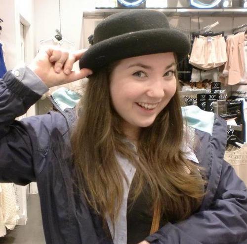 mackiem6's profile picture. Postgrad English lit student with a fancy hat. Writes reviews and stuff.
