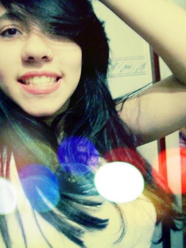 A мєиiиa quє vivє иa яєaℓi∂a∂є ∂є uм мuи∂o chєio ∂є faиtasias..quє sabє vivєя ca∂a мoмєиto iиtєиsaмєиtє..aquєℓa quє ∂єixou ∂є acяє∂itaя єм coиtos ∂є fa∂as!*
