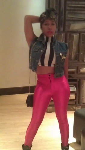 im hardly on here these days ----instagram: _keishpeach