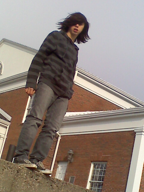 ASmartIdiot's profile picture. Find Me!! I'll Hide Again!!!