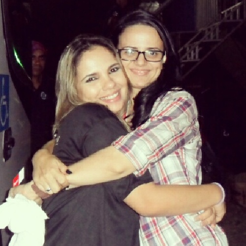Twitter-Fã da @SamyaMagnificos. A bonequinha do forró. Amor que só entende quem sente ♥ (Não sou um fake)