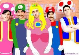 Just 2 slu+s who love lahme and 5 boys from Australia, the janoskians, Jai, Luke, Beau, Daniel, James. Follow us, ask for follow 
back:D . 0/5 :)
SNAIL WHALE