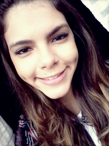 Capricorniana e Corinthianaa Haaha ' 14 anos - Judô , Karate , viiolãao . .  
 Orkut , Msn , Facebook ee Twitter *--* 
Eaai , Seguee ? Siigo de Vooltta