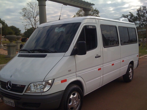 Locadora de Onibus Vans e Carros executivos